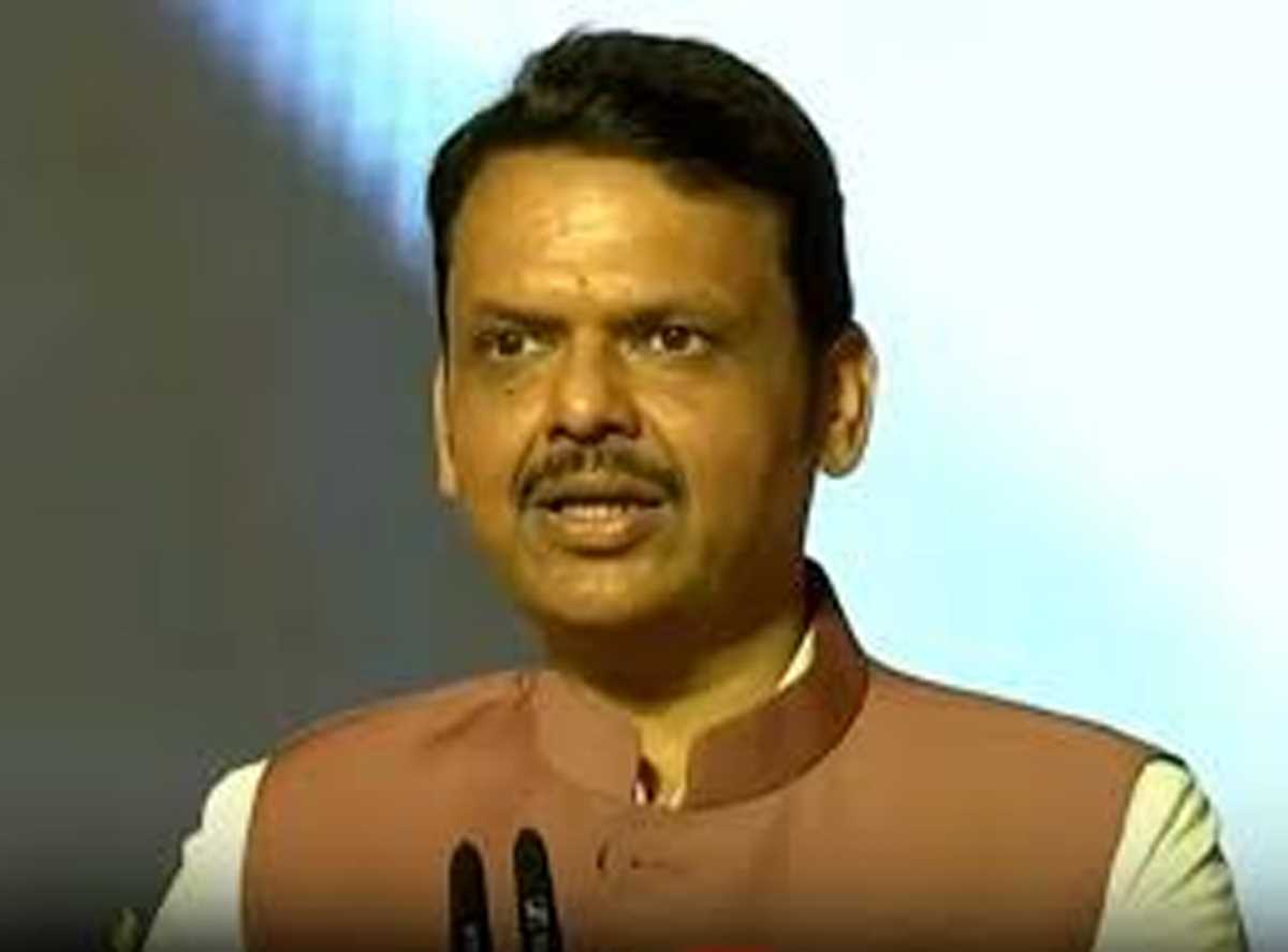 तीसरी बार महाराष्ट्र के सीएम बने देवेंद्र फडणवीस, भाजपा के दिग्गज नेताओं ने दी बधाई